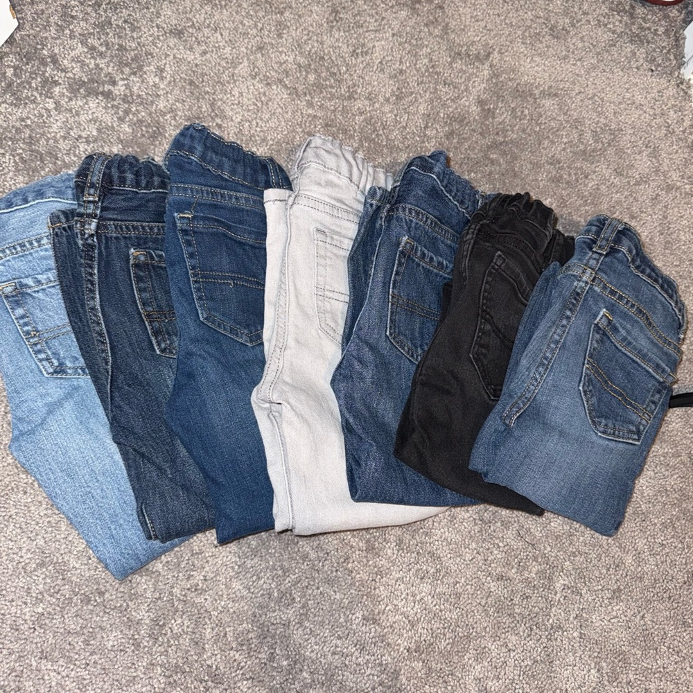 Boys 4T jeans Bundle *7 pairs*